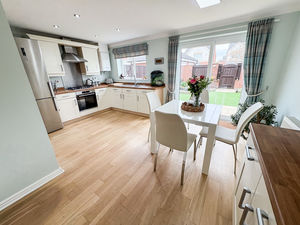 Photo 14- click for photo gallery